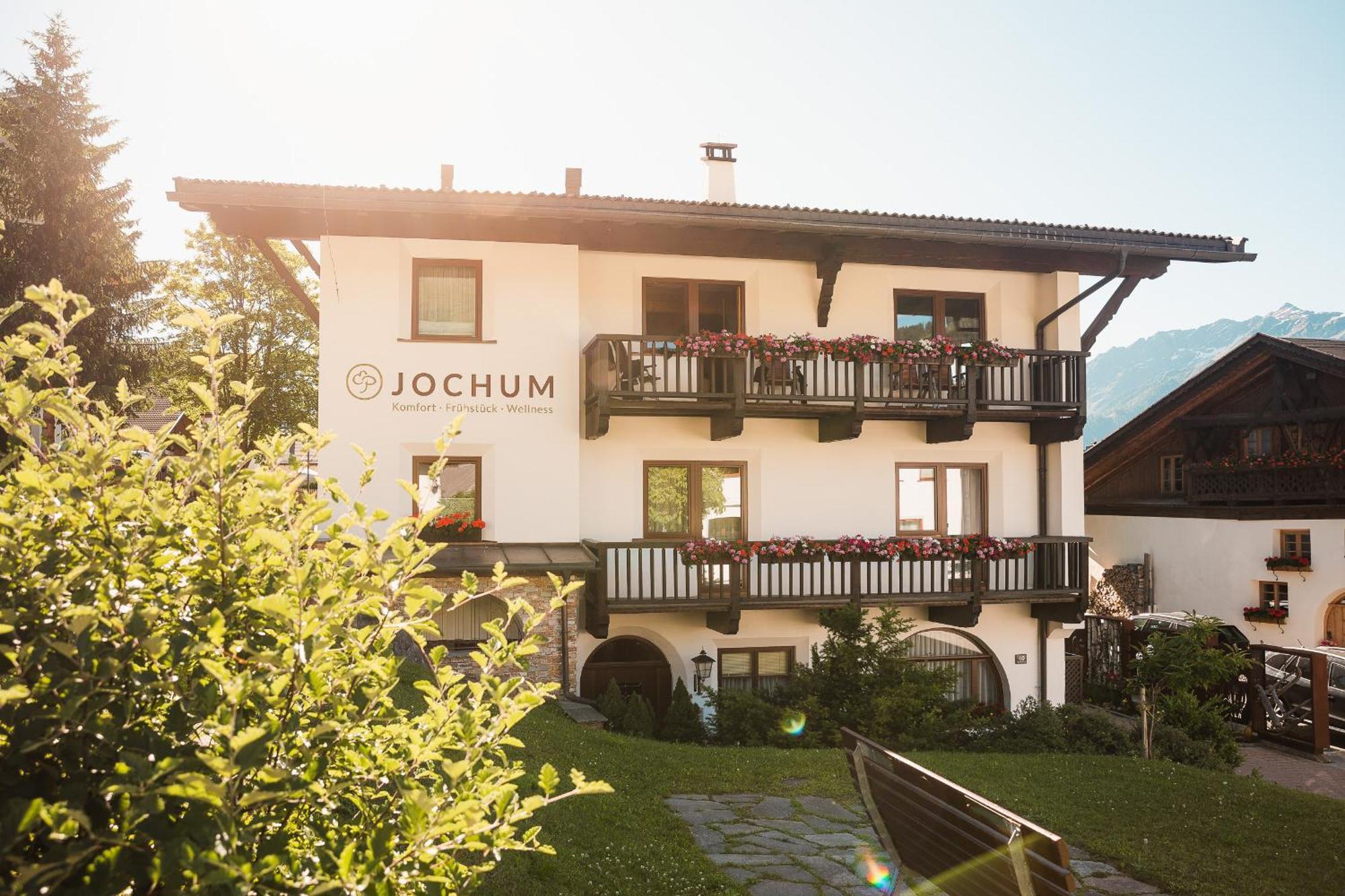 Jochum Hotel Garni Fiss Esterno foto